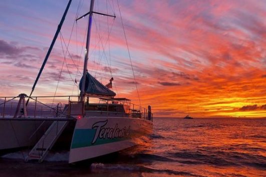 Ka'anapali Sunset Sail with Free Drinks