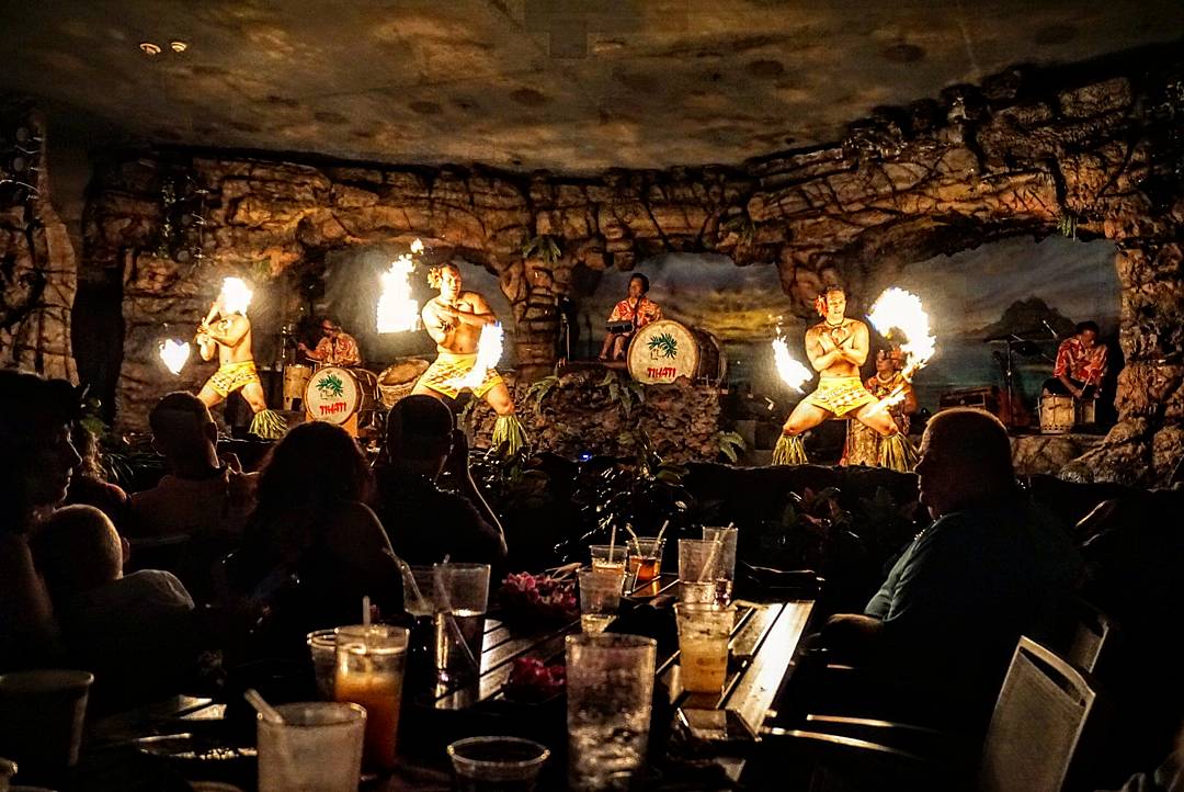 Maui Hawaii Tours Discount Specials Ka'anapali Hyatt Luau 'Drums of